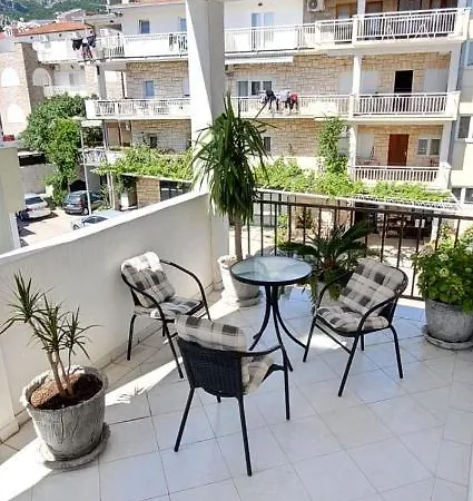 Apartament And Jasminka *