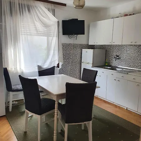Apartament And Jasminka